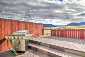 Livingston House with Mtn Views, Deck and Grill!